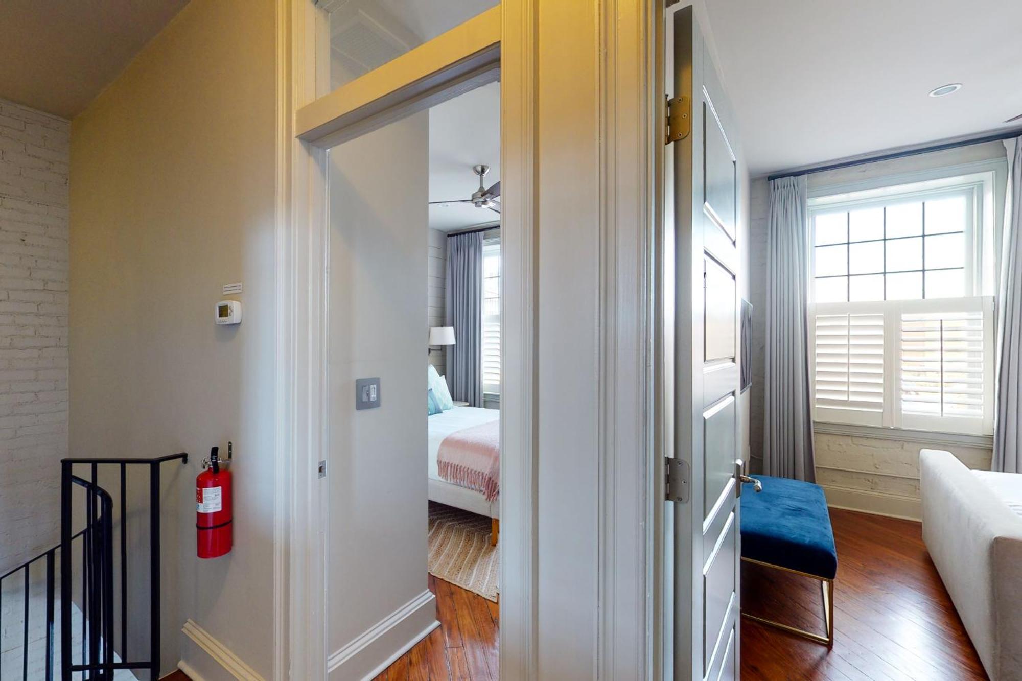 563 King Apartments Charleston Rum bild