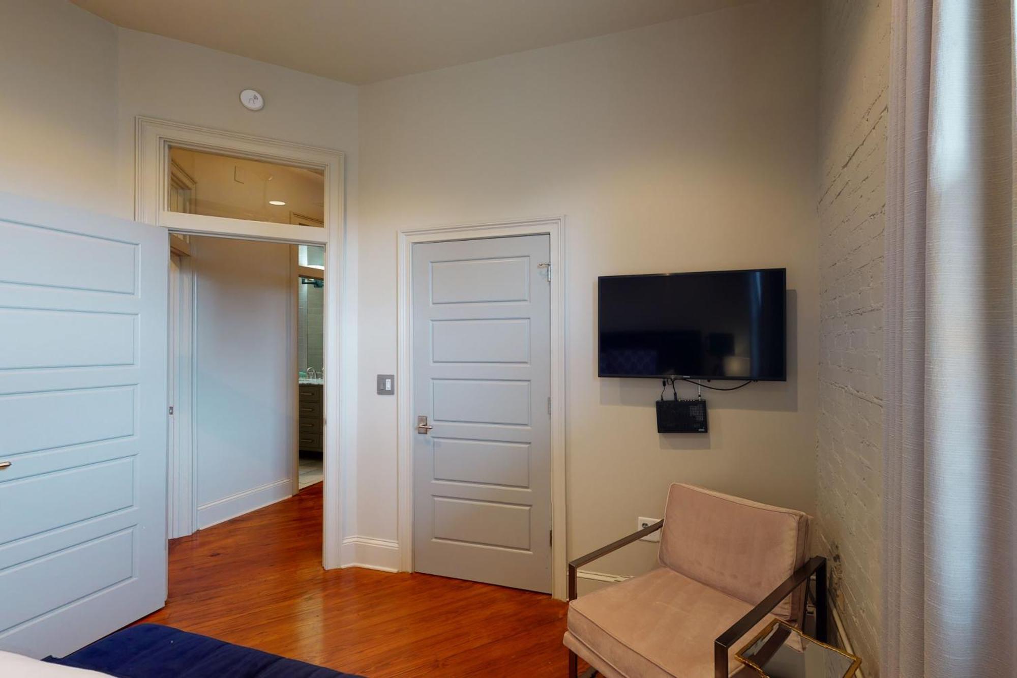 563 King Apartments Charleston Rum bild