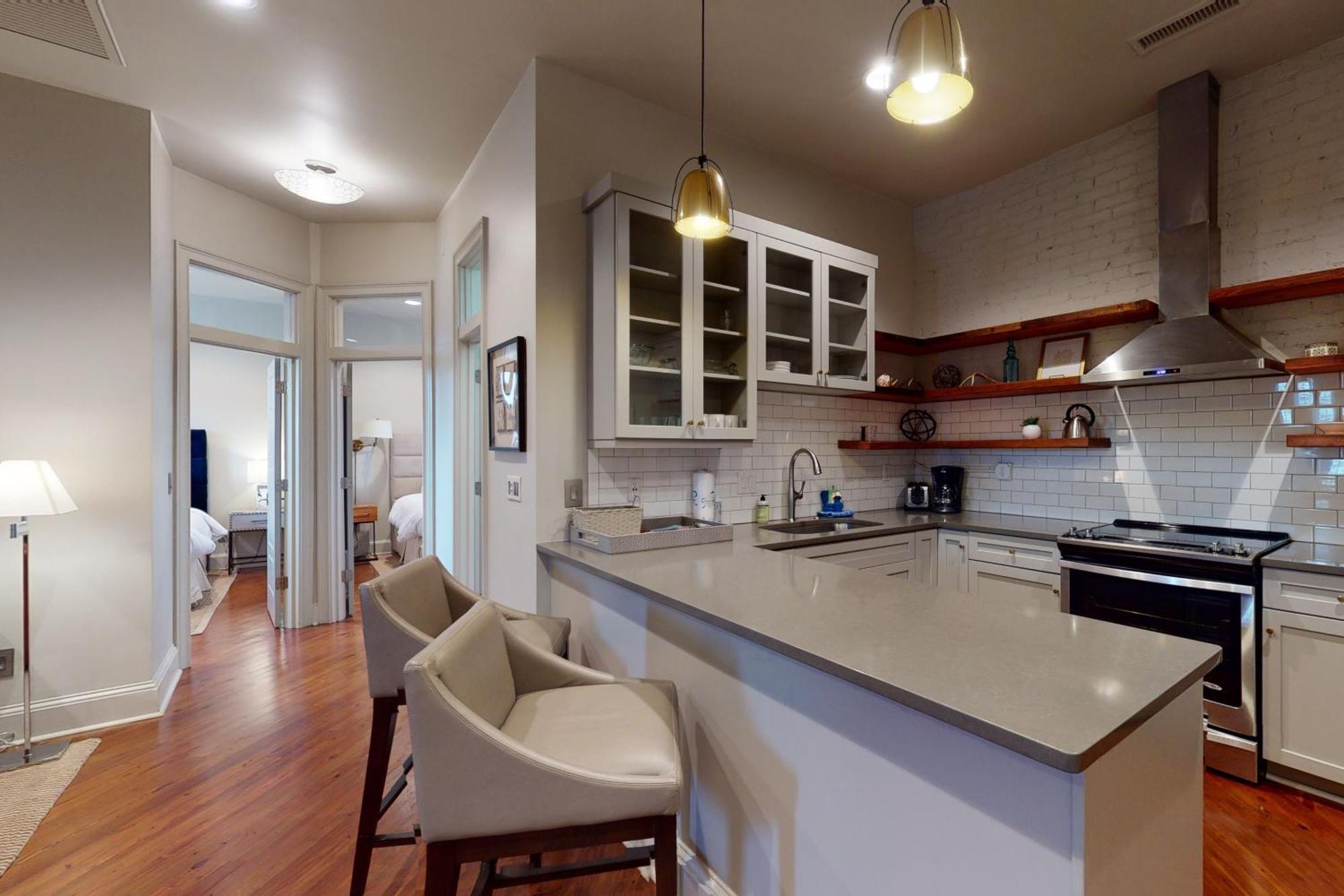 563 King Apartments Charleston Rum bild